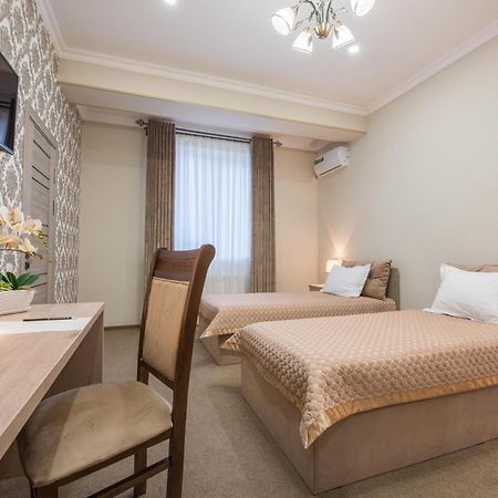 Huzur Hotel Tasjkent Eksteriør bilde
