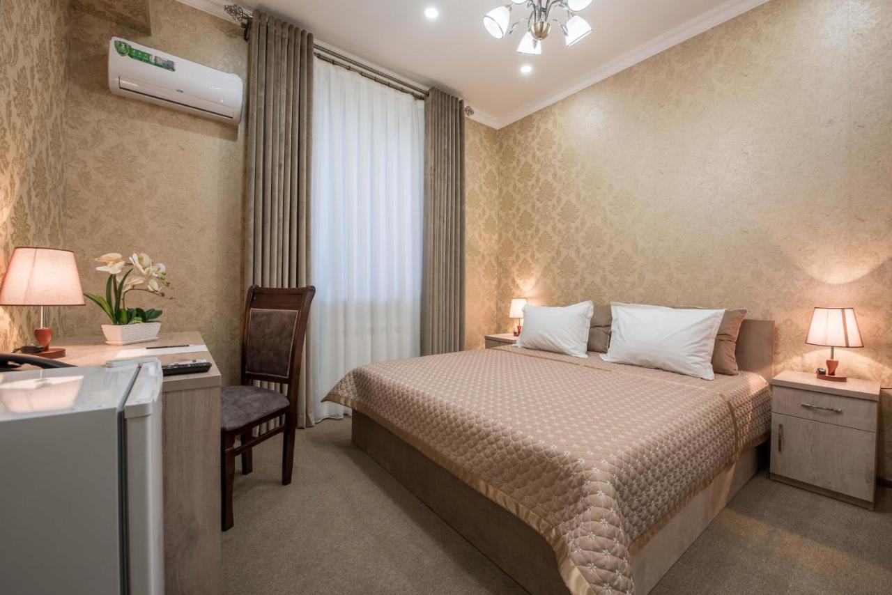 Huzur Hotel Tasjkent Eksteriør bilde